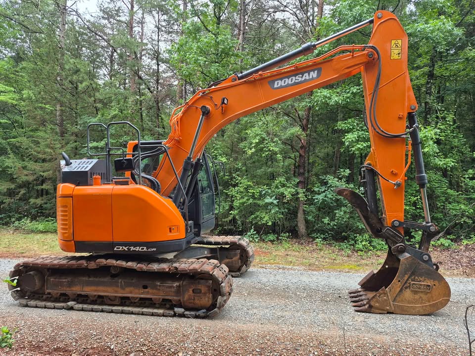 2018 Doosan DX140 LCR-5 Excavator