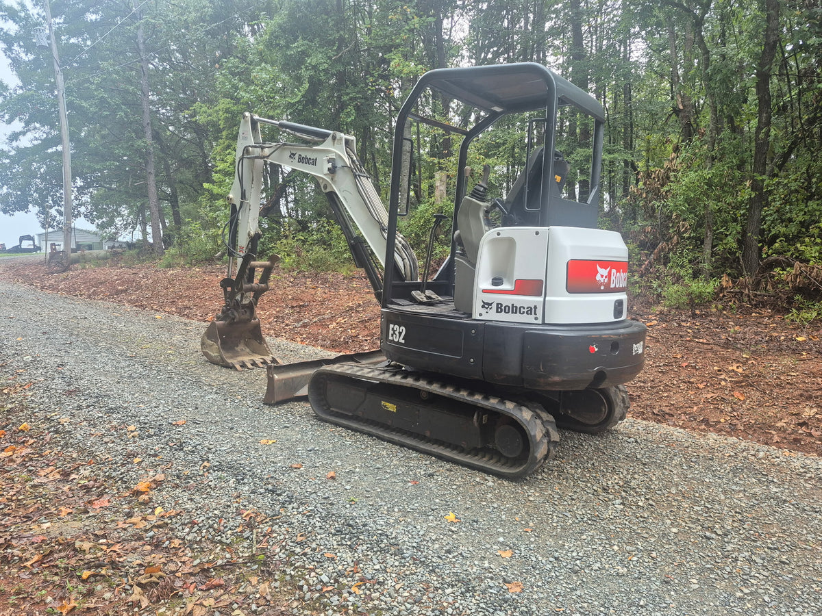 Bobcat E32 Excavator